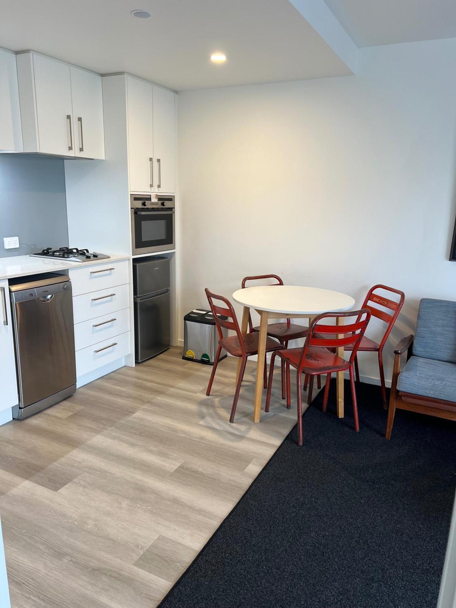 Russell Apartment - Unit 1 Exterior photo